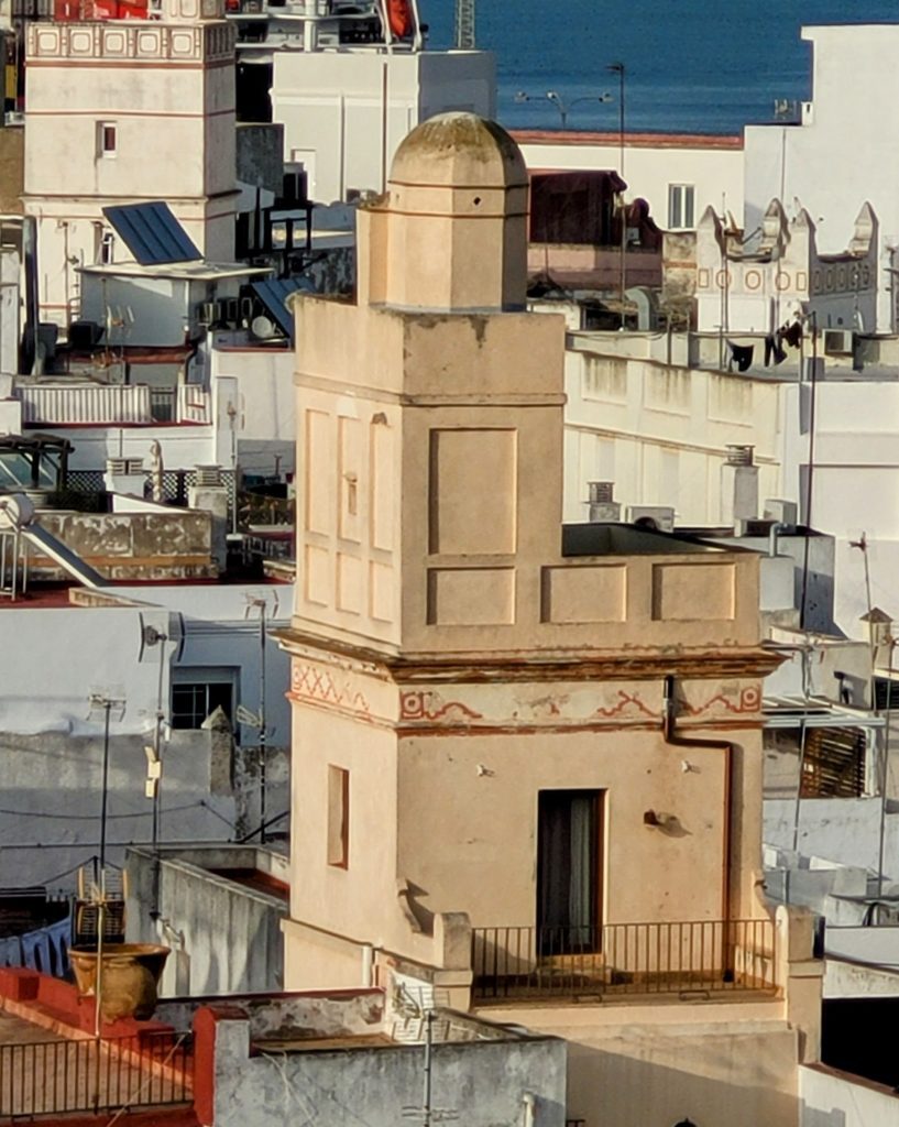 Tour mixte calle José del toro, dans le casco antiguo